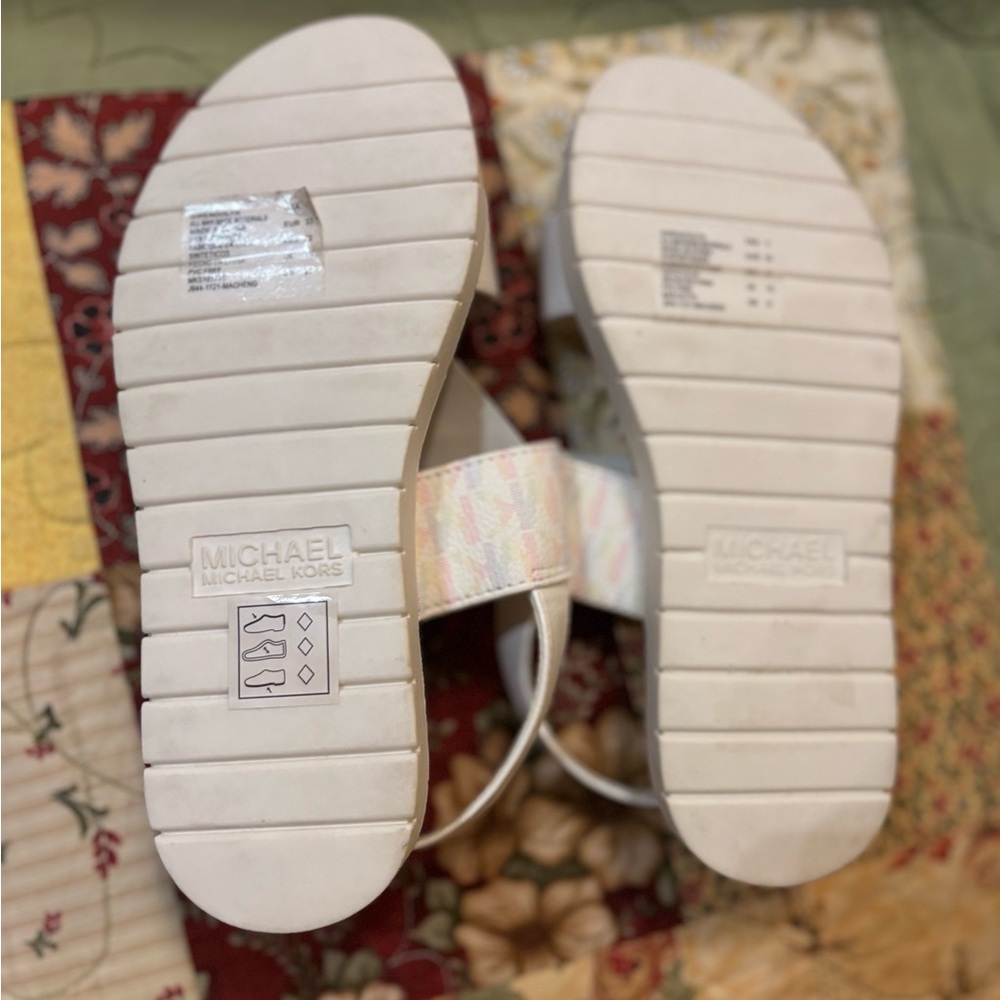 Michael Kors Girls White Sandals with Gold MK Logo and Pastel Strap - Picture 3 of 8